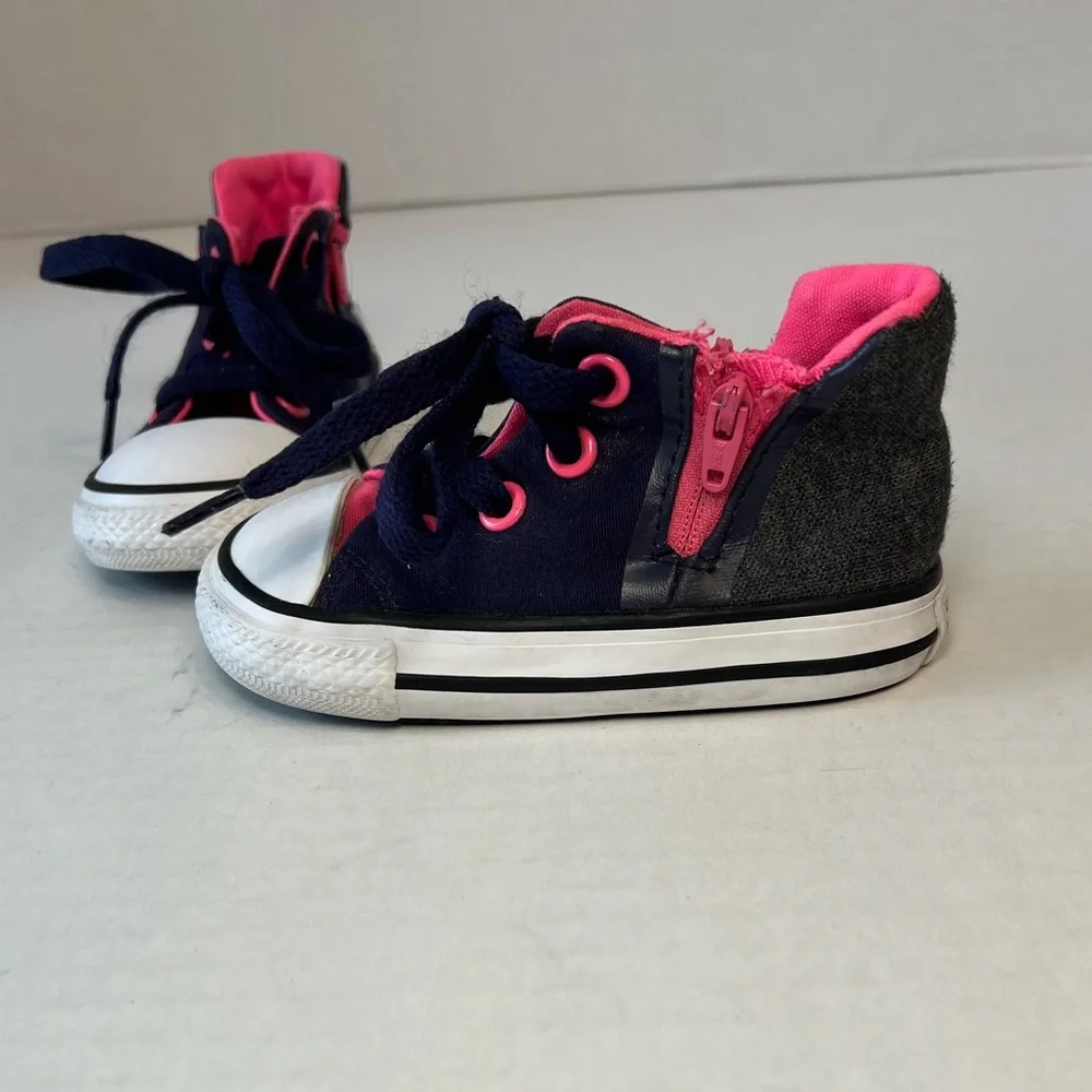 Converse‎ All-Star shoes size 5, baby